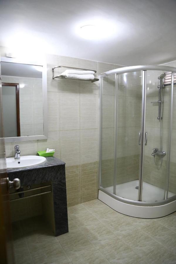 Hotel City Plaza Jessore Ngoại thất bức ảnh