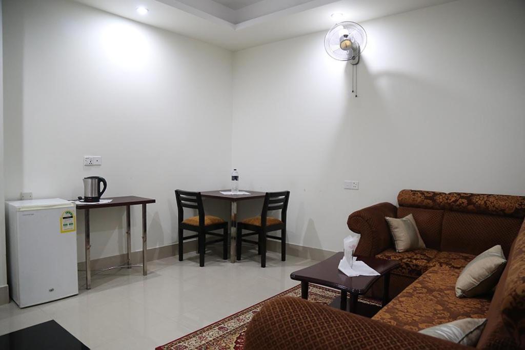 Hotel City Plaza Jessore Ngoại thất bức ảnh